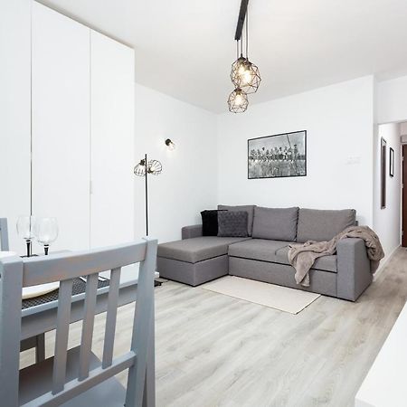 Studio City Center Zlota Street By Renters Варшава Екстериор снимка