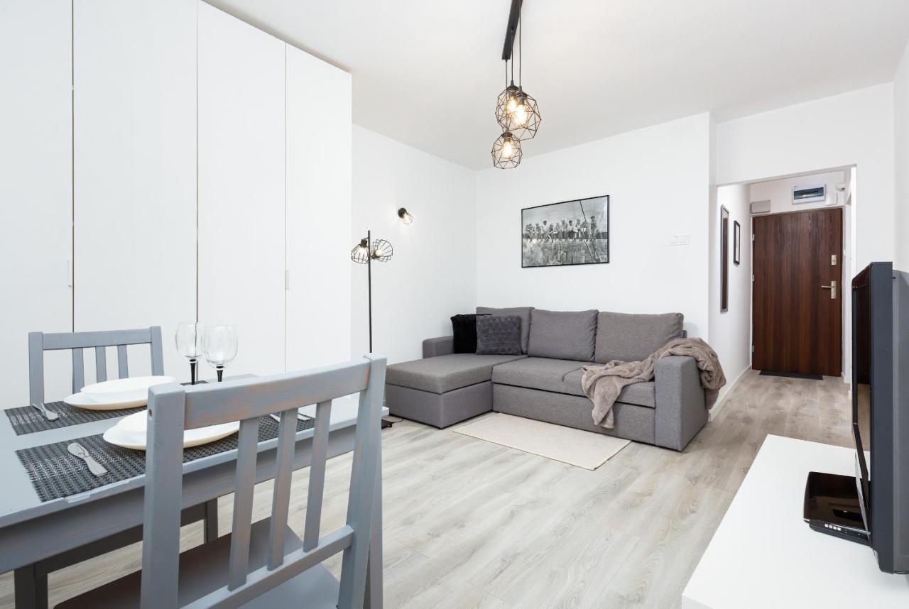 Studio City Center Zlota Street By Renters Варшава Екстериор снимка